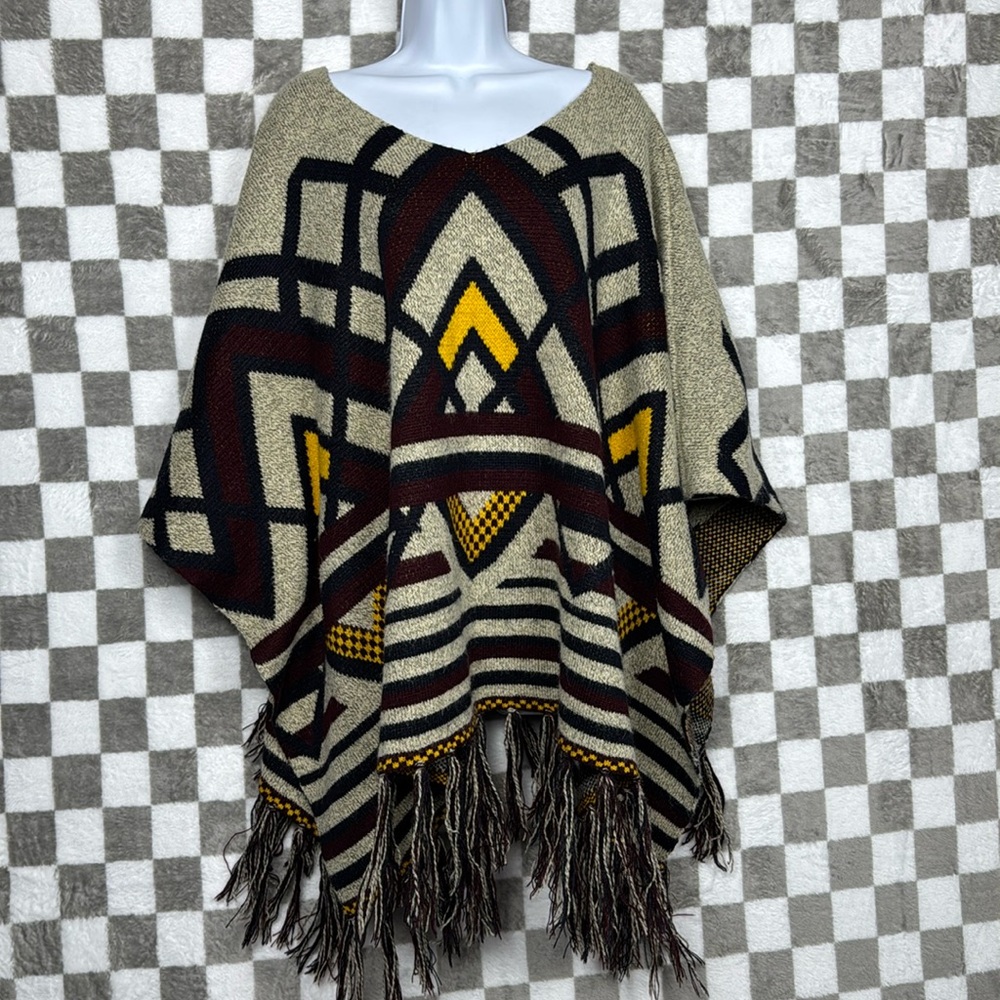 Aztec poncho knit O/S southwest abstract style cream blue maroon
